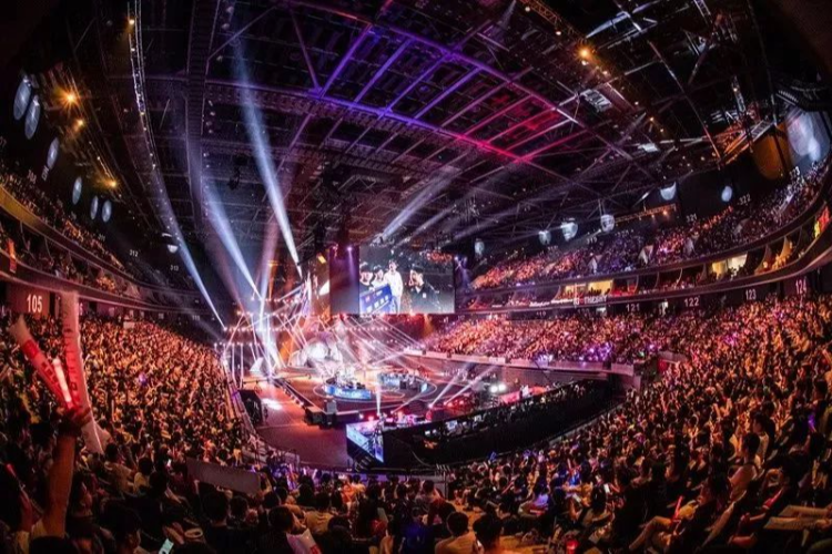 巴塞罗那引发争议！，Faker官方宣布晋级下一阶段新规赛场气氛高涨的简单介绍