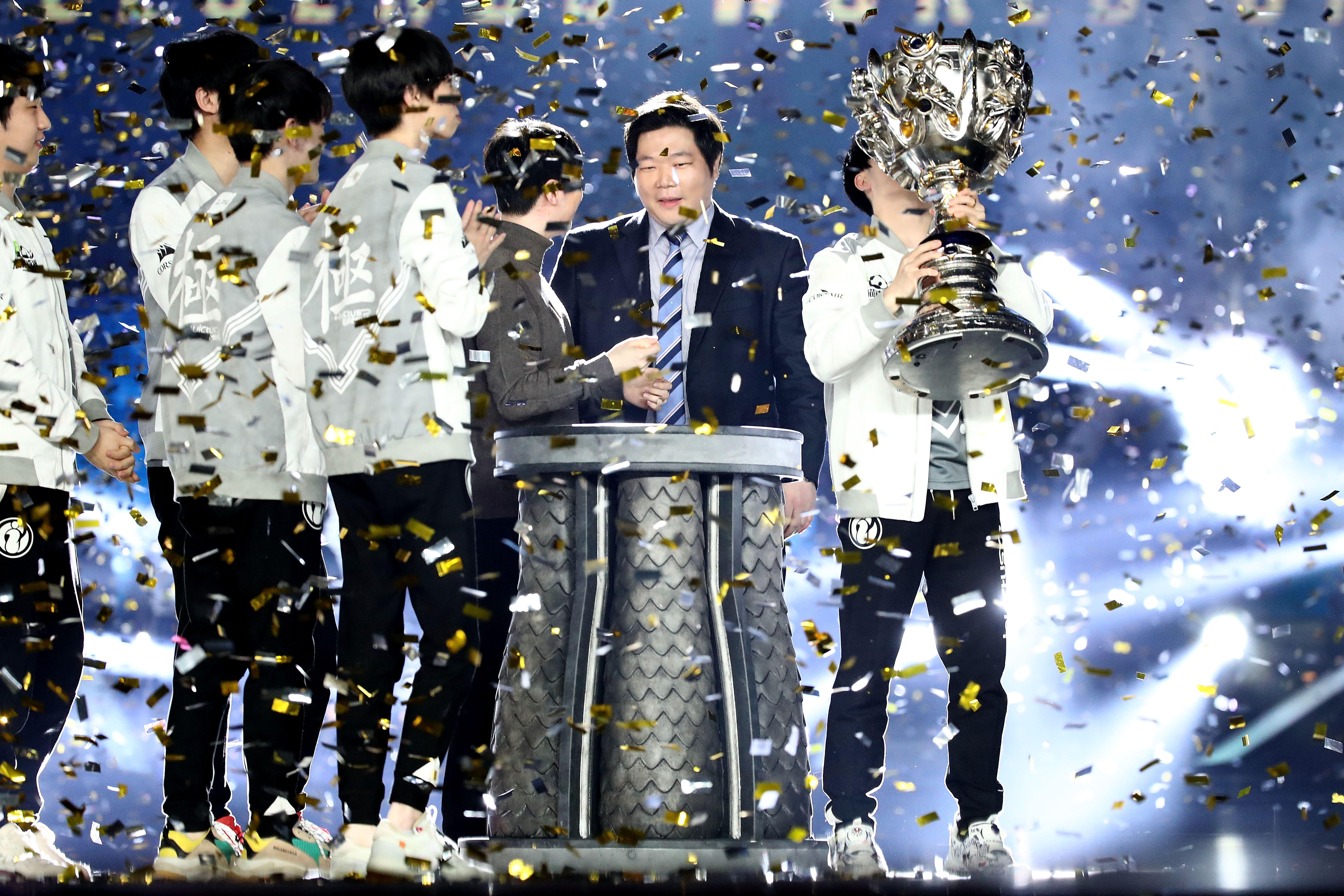 南宫体育TheShy连续五场比赛得分超过突破纪录,皇家马德里挑战极限!的简单介绍