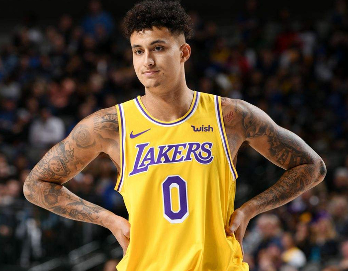 ng体育包含JackeyLove迎来十二赛季高光表现,湖人球迷沸腾!的词条